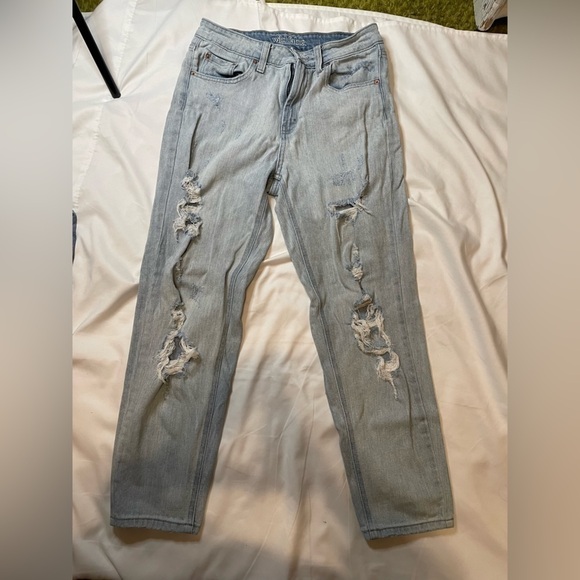 Wild Fable size 2 mid rise light wash distressed straight leg jeans - Picture 1 of 6